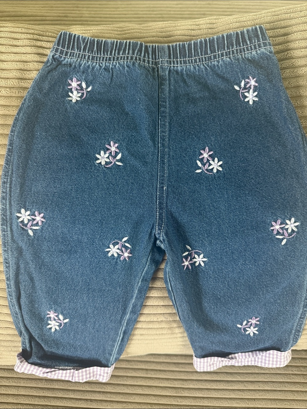 Embroidered Floral Denim Capri Pants - lilac Flowers